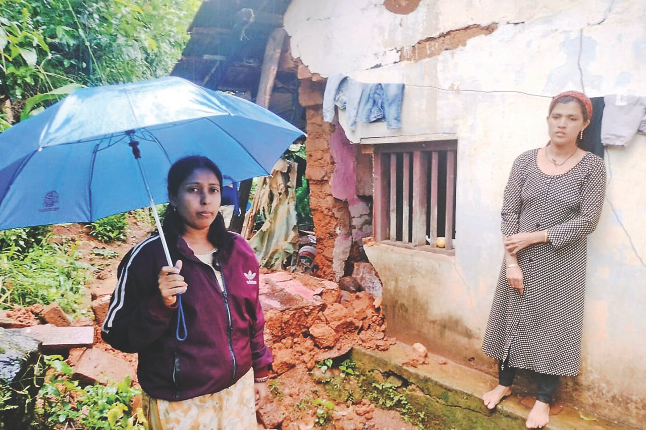 ಧಾರವಾಡದಲ್ಲಿ ಮಳಿಗೆ ನೋಂದಣಿ ಚುರುಕು: 62 ವರ್ಷಗಳ ದಾಖಲೆ ಮೂರೂವರೆ ತಿಂಗಳಲ್ಲಿ ಮುರಿದ ಕಾರ್ಮಿಕ ಇಲಾಖೆ!”