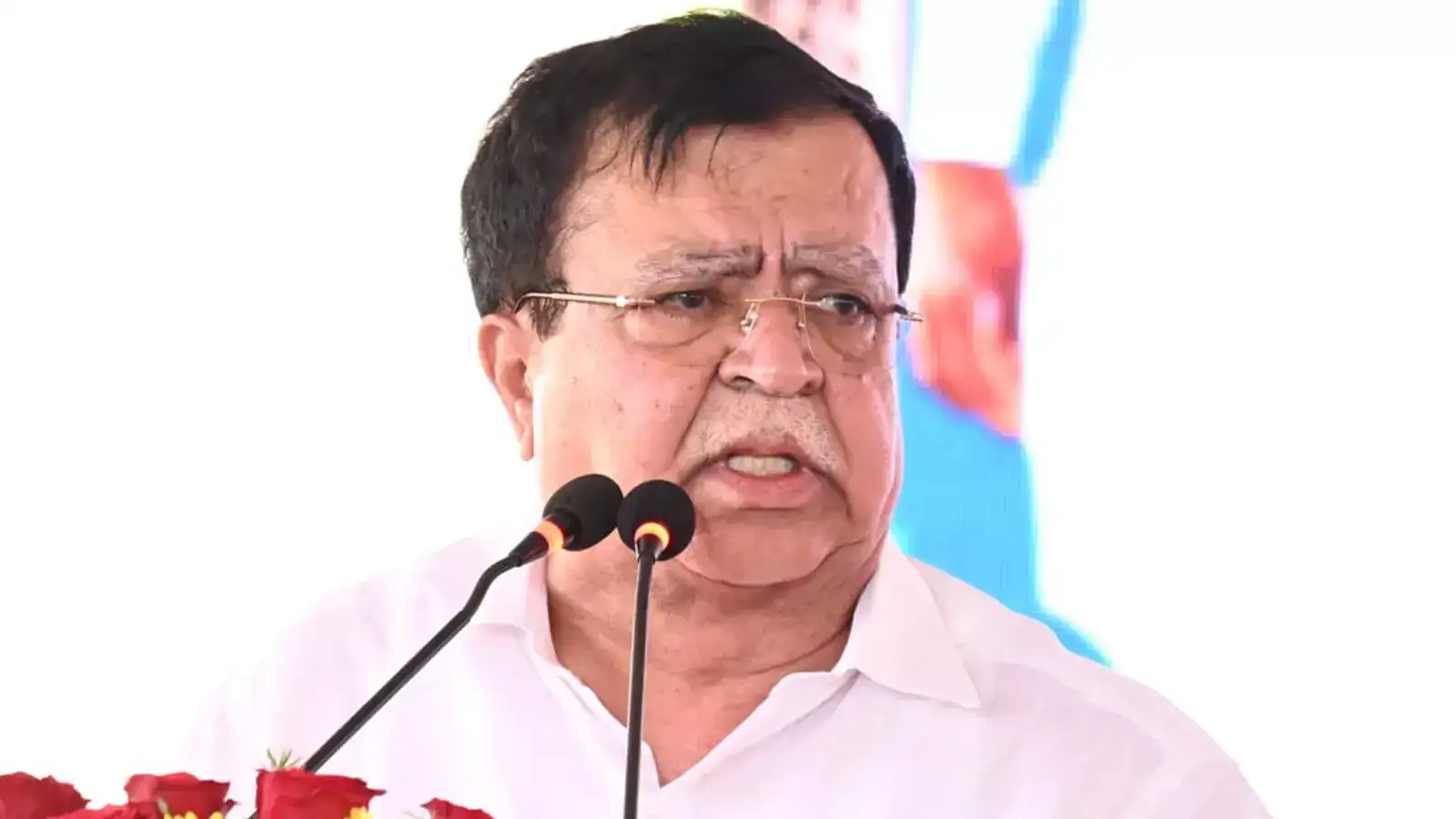 ಸಚಿವ ಕೆ.ಎನ್. ರಾಜಣ್ಣ ವಿರುದ್ಧ ಸಿಎಂ ಸಿದ್ದರಾಮಯ್ಯಗೆ ದೂರು ನೀಡಿದ ಕಾಂಗ್ರೆಸ್ ಶಾಸಕ ಭೀಮಾ ನಾಯಕ್: ಬಳ್ಳಾರಿ ಹಾಲು ಒಕ್ಕೂಟ ಚುನಾವಣೆ ವಿವಾದ