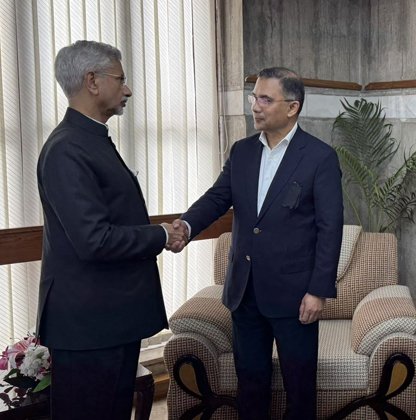 ಜಾಗತಿಕ ವೇದಿಕೆಯಲ್ಲಿ ಮುಖಾಮುಖಿ: ಢಾಕಾದಲ್ಲಿ ಪಾಕ್ ಸಂಸತ್ತಿನ ಸ್ಪೀಕರ್ ಜೊತೆ ಜೈಶಂಕರ್ ಸಂವಾದ.