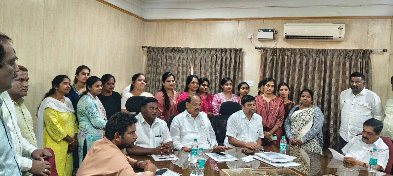 ಎಂಸಿಡಿಸಿಸಿ ಬ್ಯಾಂಕ್ ಅಭಿವೃದ್ಧಿಗೆ ಸಂಕಲ್ಪ: ನೂತನ ನಿರ್ದೇಶಕ ಅನಿಲ್ ಚಿಕ್ಕಮಾದು ಸಮ್ಮುಖದಲ್ಲಿ ಆಡಳಿತ ಮಂಡಳಿಯ ಮೊದಲ ಸಭೆ