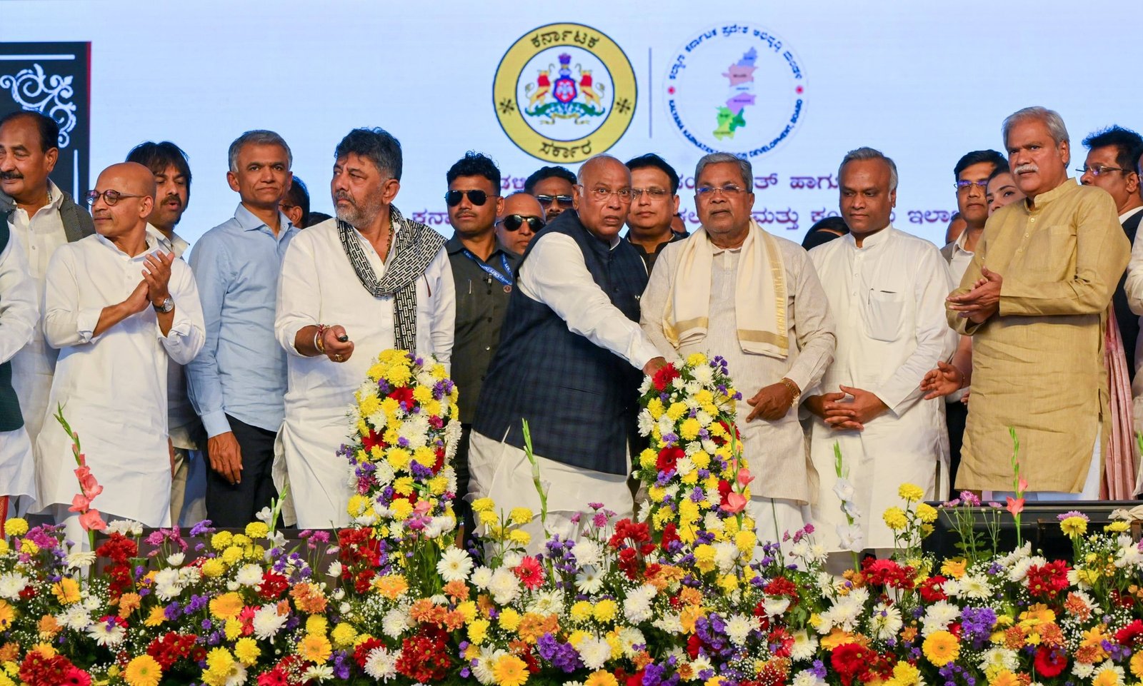 ಜೇವರ್ಗಿ ಕ್ಷೇತ್ರದಲ್ಲಿ ₹906 ಕೋಟಿ ಅಭಿವೃದ್ಧಿ ಕಾಮಗಾರಿಗಳಿಗೆ ಚಾಲನೆ: ಸಿಎಂ ಸಿದ್ದರಾಮಯ್ಯ ಘೋಷಣೆ