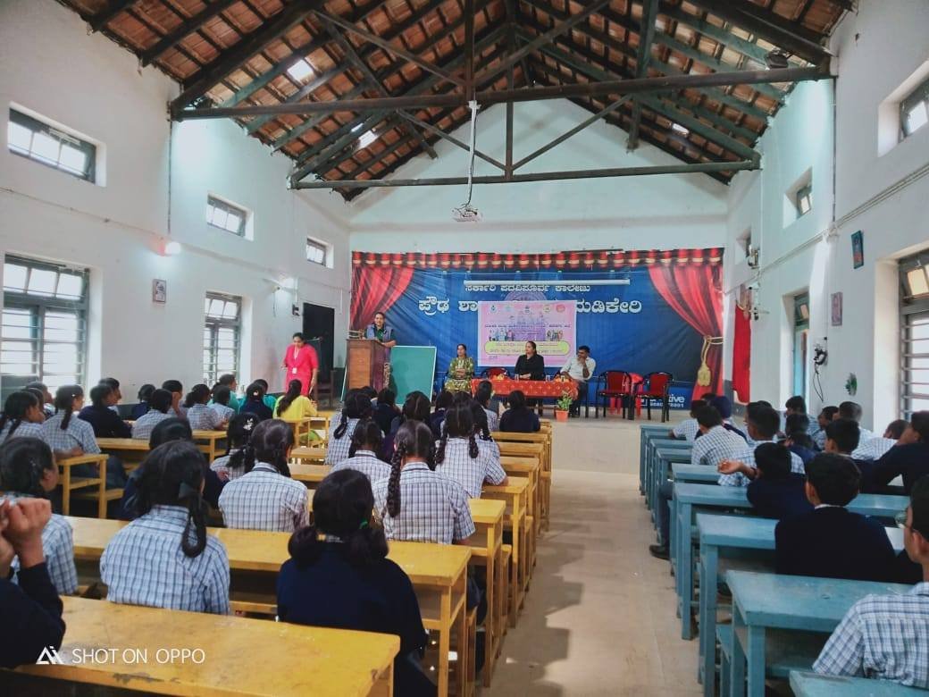 ಮಡಿಕೇರಿ: ರಾಷ್ಟ್ರೀಯ ಹೆಣ್ಣು ಮಕ್ಕಳ ದಿನಾಚರಣೆ ಅಂಗವಾಗಿ ಕಾನೂನು ಅರಿವು ಕಾರ್ಯಕ್ರಮ