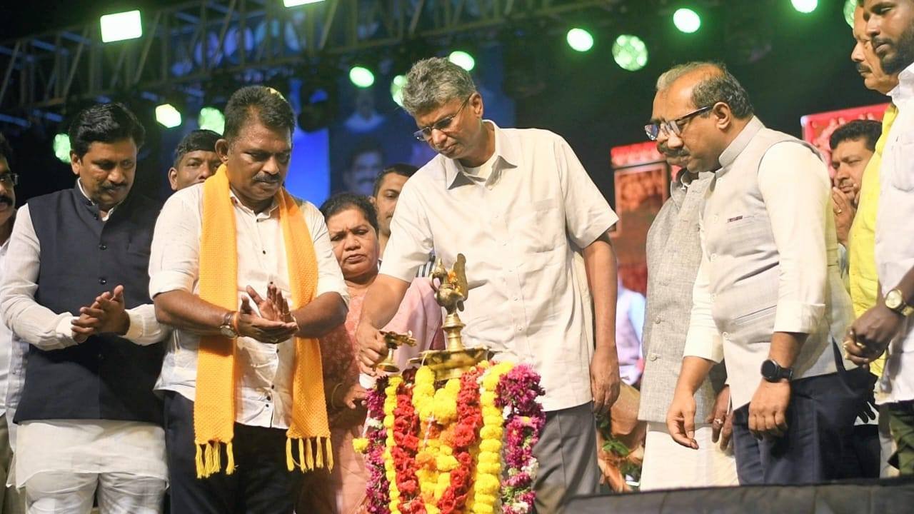 ಹೊನ್ನಾವರ ಉತ್ಸವ 2026: ಸಾಂಸ್ಕೃತಿಕ ವೈಭವಕ್ಕೆ ಸಾಕ್ಷಿಯಾದ ಸಚಿವ ಸತೀಶ್ ಜಾರಕಿಹೊಳಿ