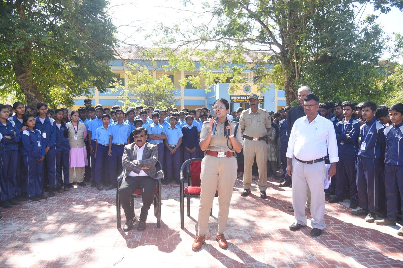 ಯುವಜನತೆ ಮಾದಕ ದ್ರವ್ಯದ ದಾಸರಾಗಬೇಡಿ: ಮಡಿಕೇರಿಯಲ್ಲಿ ಎಸ್‌ಪಿ ಅವರಿಂದ ವಿದ್ಯಾರ್ಥಿಗಳಿಗೆ ಕಿವಿಮಾತು