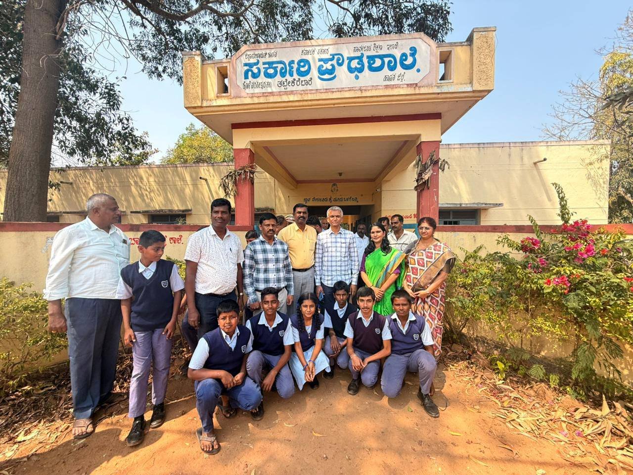 ಹಾಸನ: ಸರ್ಕಾರಿ ಕಚೇರಿ, ಆಸ್ಪತ್ರೆಗಳಿಗೆ ಸಚಿವ ಕೃಷ್ಣ ಬೈರೇಗೌಡ ದಿಢೀರ್ ಭೇಟಿ; ಮಕ್ಕಳೊಂದಿಗೆ ಬಿಸಿಯೂಟ ಸವಿದ ಉಸ್ತುವಾರಿ ಸಚಿವ