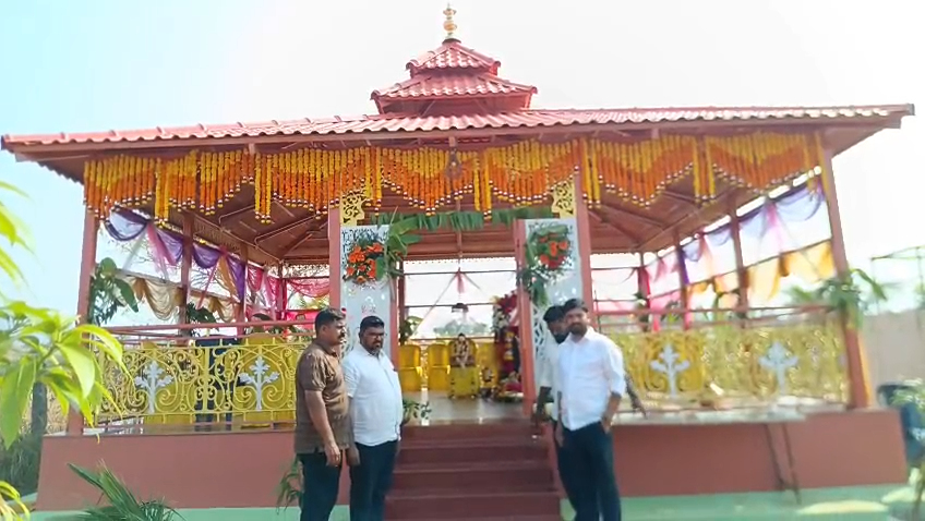 ತೆಳ್ಳನೂರು: ಬುದ್ಧ ವಿಹಾರ ಮಾದರಿಯಲ್ಲಿ ತಂದೆಯ ಪುಣ್ಯಭೂಮಿ ನಿರ್ಮಾಣ; ಉದ್ಯಮಿ ಪ್ರದೀಪ್ ಕುಮಾರ್ ಕಾರ್ಯಕ್ಕೆ ಶ್ಲಾಘನೆ