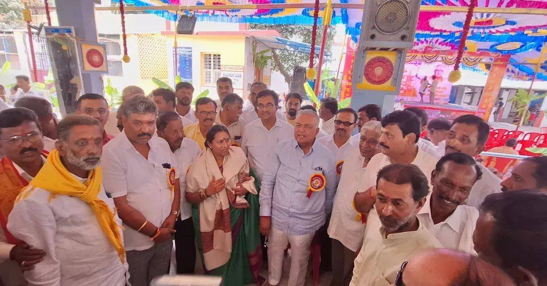 ಕೆ.ಜಿ.ಎಫ್: ಶ್ರೀ ಪ್ರಸನ್ನ ಲಕ್ಷ್ಮೀ ವೆಂಕಟರಮಣಸ್ವಾಮಿ ಶಿಬಿಕವಾಹನೋತ್ಸವ ಸಂಭ್ರಮ; ಸಚಿವ ರಾಮಲಿಂಗ ರೆಡ್ಡಿ ಭೇಟಿ!