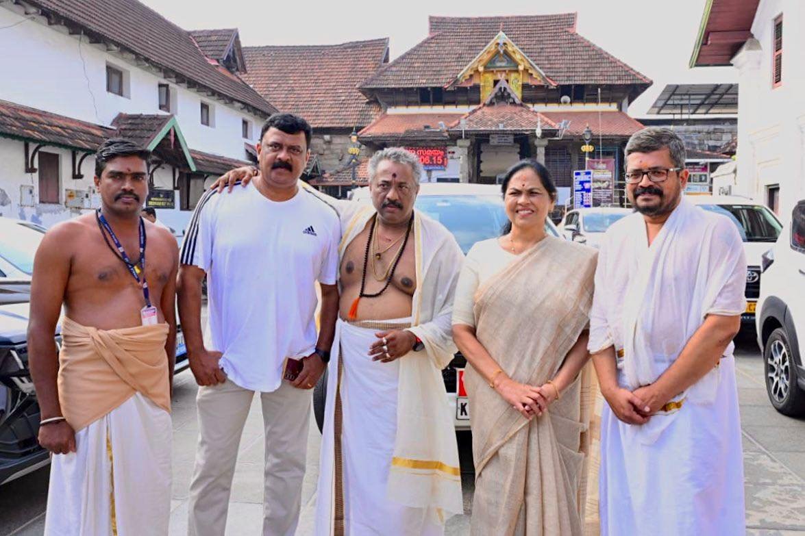 ಶ್ರೀ ಪದ್ಮನಾಭ ಸ್ವಾಮಿ ಸನ್ನಿಧಿಯಲ್ಲಿ ಕೇಂದ್ರ ಸಚಿವೆ ಶೋಭಾ ಕರಂದ್ಲಾಜೆ: ಪವಿತ್ರ ದರ್ಶನ ಪಡೆದು ವಿಶೇಷ ಪ್ರಾರ್ಥನೆ