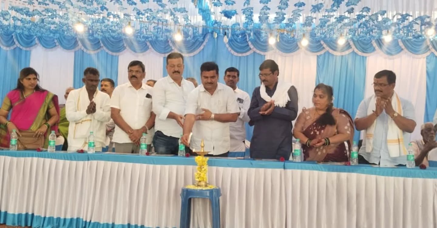 ಶಿವಮೊಗ್ಗ: ಸನ್ನಿವಾಸ ಗ್ರಾಮದಲ್ಲಿ ಭಕ್ತಿ ಸಡಗರ; ಶ್ರೀ ಶನೇಶ್ವರ ಸ್ವಾಮಿ ದೇವಾಲಯ ಲೋಕಾರ್ಪಣೆ ಮಾಡಿದ ಅಶೋಕ ನಾಯ್ಕ್