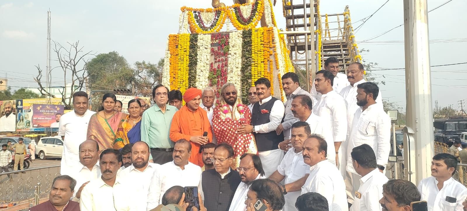 ಬೀದರ್: ವೀರಶೈವ ಲಿಂಗಾಯತ ಮಹಾಸಭೆಯ ರಾಷ್ಟ್ರೀಯ ಅಧ್ಯಕ್ಷರಾಗಿ ಈಶ್ವರ್ ಖಂಡ್ರೆ ಆಯ್ಕೆ; ಸೂರ್ಯಕಾಂತ ನಾಗಮಾರಪಳ್ಳಿ ಅವರಿಂದ ಅದ್ದೂರಿ ಸನ್ಮಾನ