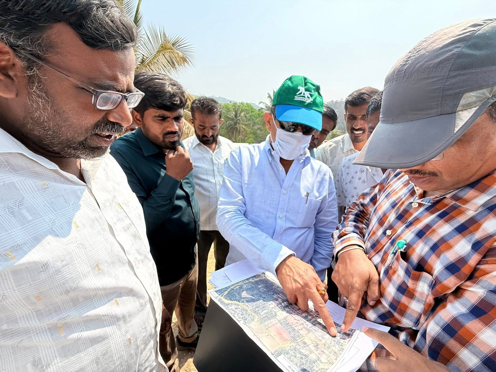 ಚಿಕ್ಕಮಸ್ಕಲ್ ಸೇತುವೆ ಕಾಮಗಾರಿ ಪರಿಶೀಲನೆ: 15 ಕಿ.ಮೀ ದೂರದ ಪ್ರಯಾಣ ಉಳಿತಾಯ – ಶಾಸಕ ಎಚ್.ಸಿ. ಬಾಲಕೃಷ್ಣ