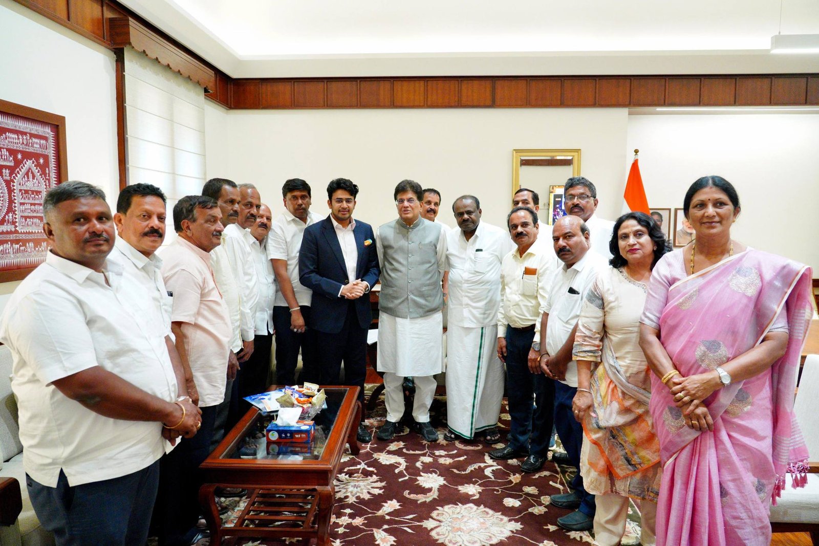 ಸಂಸತ್ ಭವನದಲ್ಲಿ ಕೇಂದ್ರ ಸಚಿವ ಪಿಯೂಷ್ ಗೋಯಲ್ ಭೇಟಿ: ಕಾಫಿ ಬೆಳೆಗಾರರ ಸಮಸ್ಯೆಗಳ ಕುರಿತು ಗಂಭೀರ ಚರ್ಚೆ