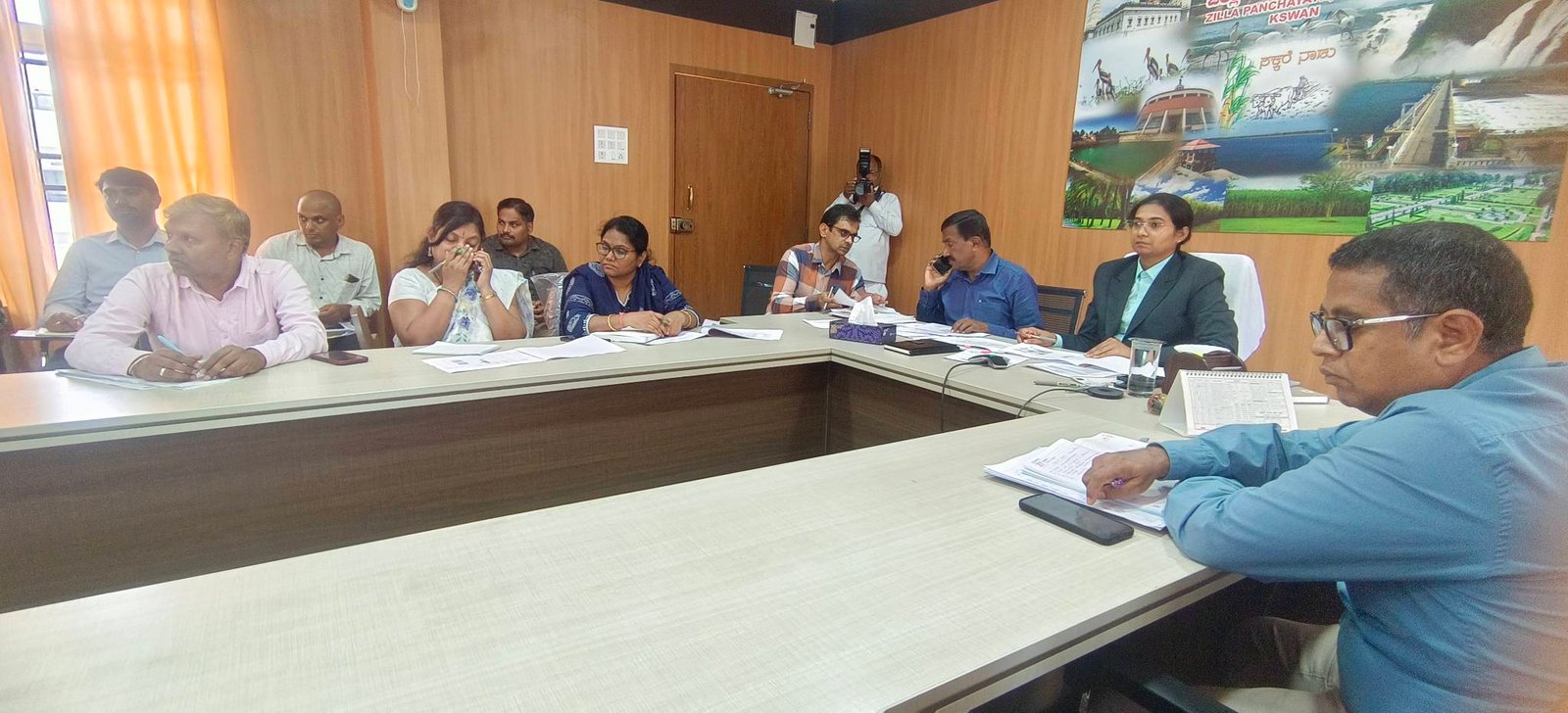 ಜಿಲ್ಲಾ ಪಂಚಾಯಿತಿ ಪ್ರಗತಿ ಪರಿಶೀಲನಾ ಸಭೆ: ತೆರಿಗೆ ವಸೂಲಾತಿ ಹಾಗೂ ಅಭಿವೃದ್ಧಿ ಕಾಮಗಾರಿಗಳಿಗೆ ವೇಗ ನೀಡಲು CEO ಸೂಚನೆ