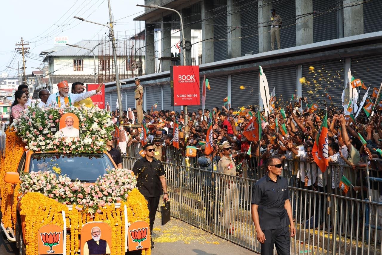 ಪಾಲಕ್ಕಾಡ್ನಲ್ಲಿ ಮೋದಿ ಅಬ್ಬರ: “ಕೇರಳ ಬದಲಾವಣೆಯ ಸ್ಪಷ್ಟ ಸಂದೇಶ ನೀಡುತ್ತಿದೆ” – ಪ್ರಧಾನಿ ಮೋದಿ ವಿಶ್ವಾಸ