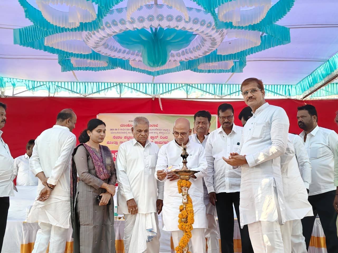 ಸೇಡಂ: ₹500 ಲಕ್ಷ ವೆಚ್ಚದ ರಸ್ತೆ ಸುಧಾರಣೆ ಕಾಮಗಾರಿಗೆ ಸಚಿವ ಡಾ. ಶರಣಪ್ರಕಾಶ್ ಪಾಟೀಲ್ ಅವರಿಂದ ಭೂಮಿಪೂಜೆ