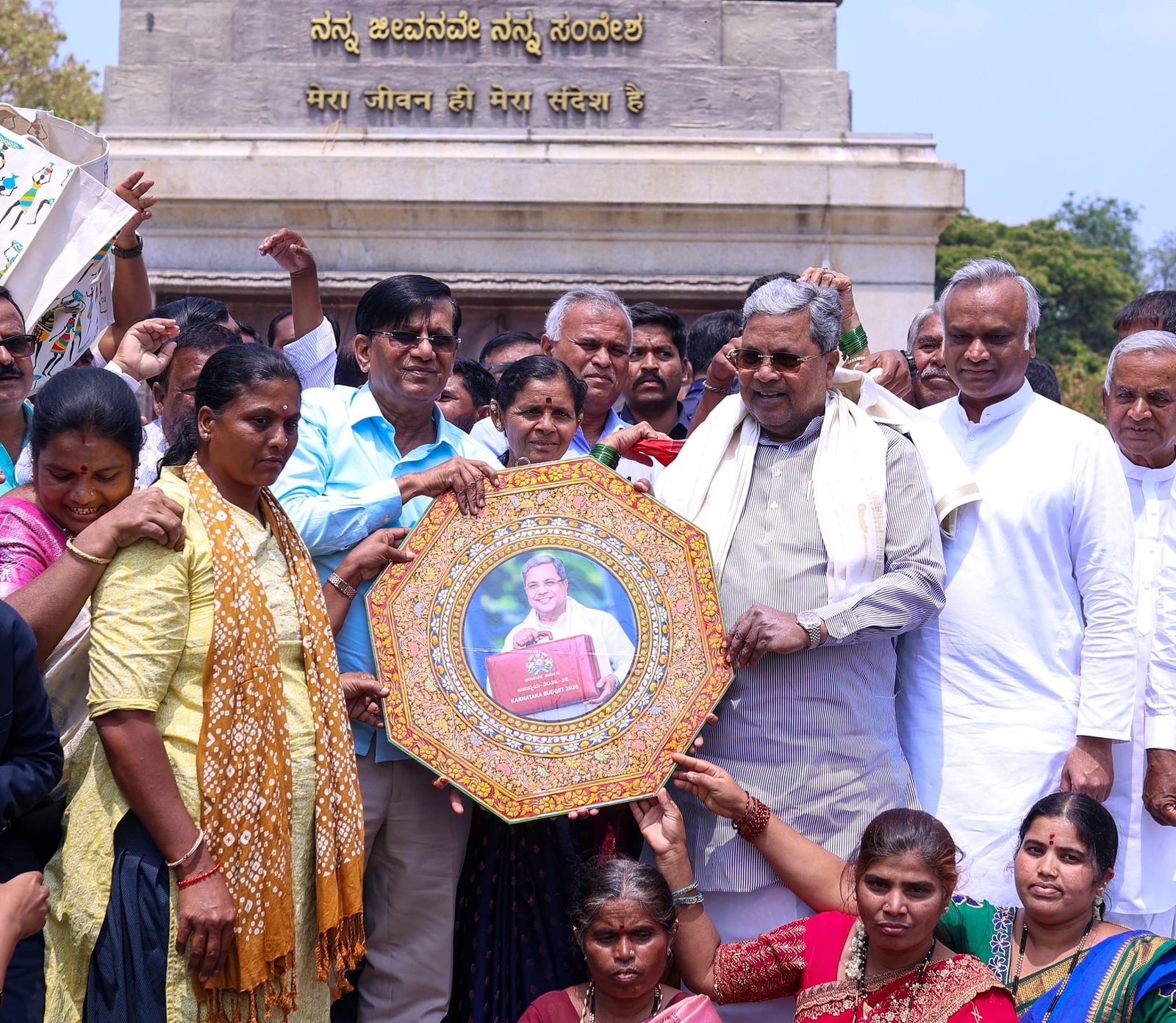 ಯಲಬುರ್ಗಾದ 23 ಗ್ರಾಮಗಳಿಗೆ ₹125 ಕೋಟಿ ಕುಡಿಯುವ ನೀರಿನ ಯೋಜನೆ: ಮುಖ್ಯಮಂತ್ರಿಗಳಿಗೆ ಸನ್ಮಾನ ಹಾಗೂ ಧನ್ಯವಾದ ಸಮರ್ಪಣೆ
