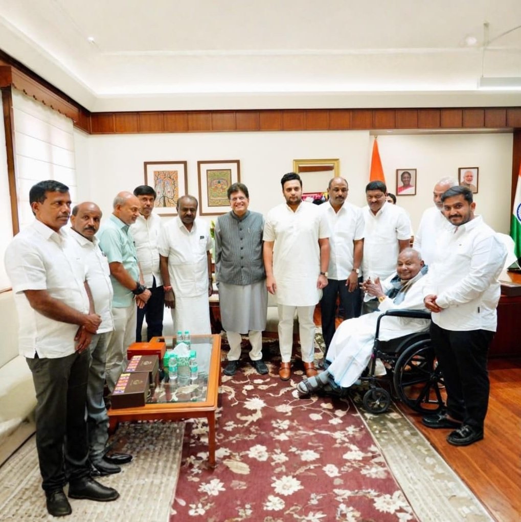 ತಂಬಾಕು ಬೆಳೆಗಾರರ ಸಂಕಷ್ಟಕ್ಕೆ ಕೇಂದ್ರದ ಸ್ಪಂದನೆ: ಪಿಯೂಷ್ ಗೋಯಲ್ ಅವರೊಂದಿಗೆ ಯದುವೀರ್ ಒಡೆಯರ್ ಹಾಗೂ ನಿಯೋಗದ ಮಹತ್ವದ ಸಭೆ