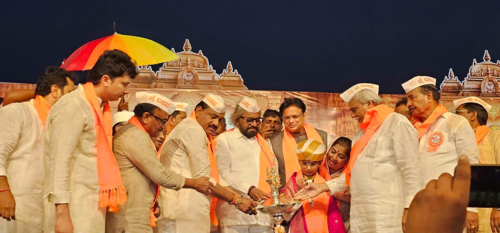 ಕಲಬುರ್ಗಿ: ವಿಶ್ವಗುರು ಬಸವಣ್ಣನವರ 893ನೇ ಜಯಂತೋತ್ಸವ – ಸಚಿವ ಈಶ್ವರ್ ಖಂಡ್ರೆ ಅವರಿಗೆ ಅದ್ಧೂರಿ ಸನ್ಮಾನ