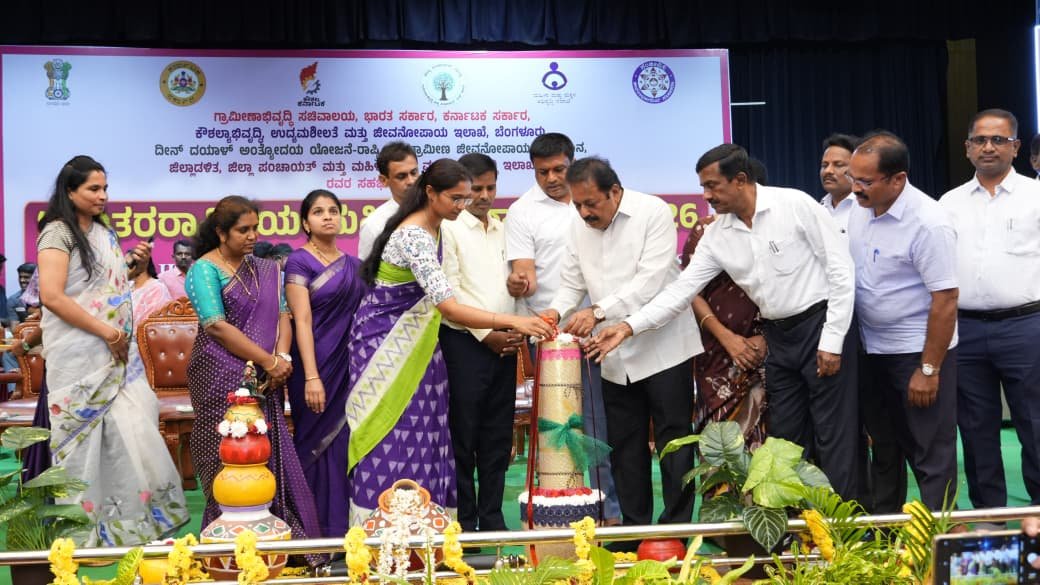 ಮಂಡ್ಯ: ಸಮಾಜದ ಪ್ರಗತಿಯಲ್ಲಿ ಮಹಿಳೆಯರ ಪಾತ್ರ ಅನನ್ಯ; ಮಹಿಳಾ ದಿನಾಚರಣೆ ಉದ್ಘಾಟಿಸಿದ ಸಚಿವ ಎನ್. ಚಲುವರಾಯಸ್ವಾಮಿ