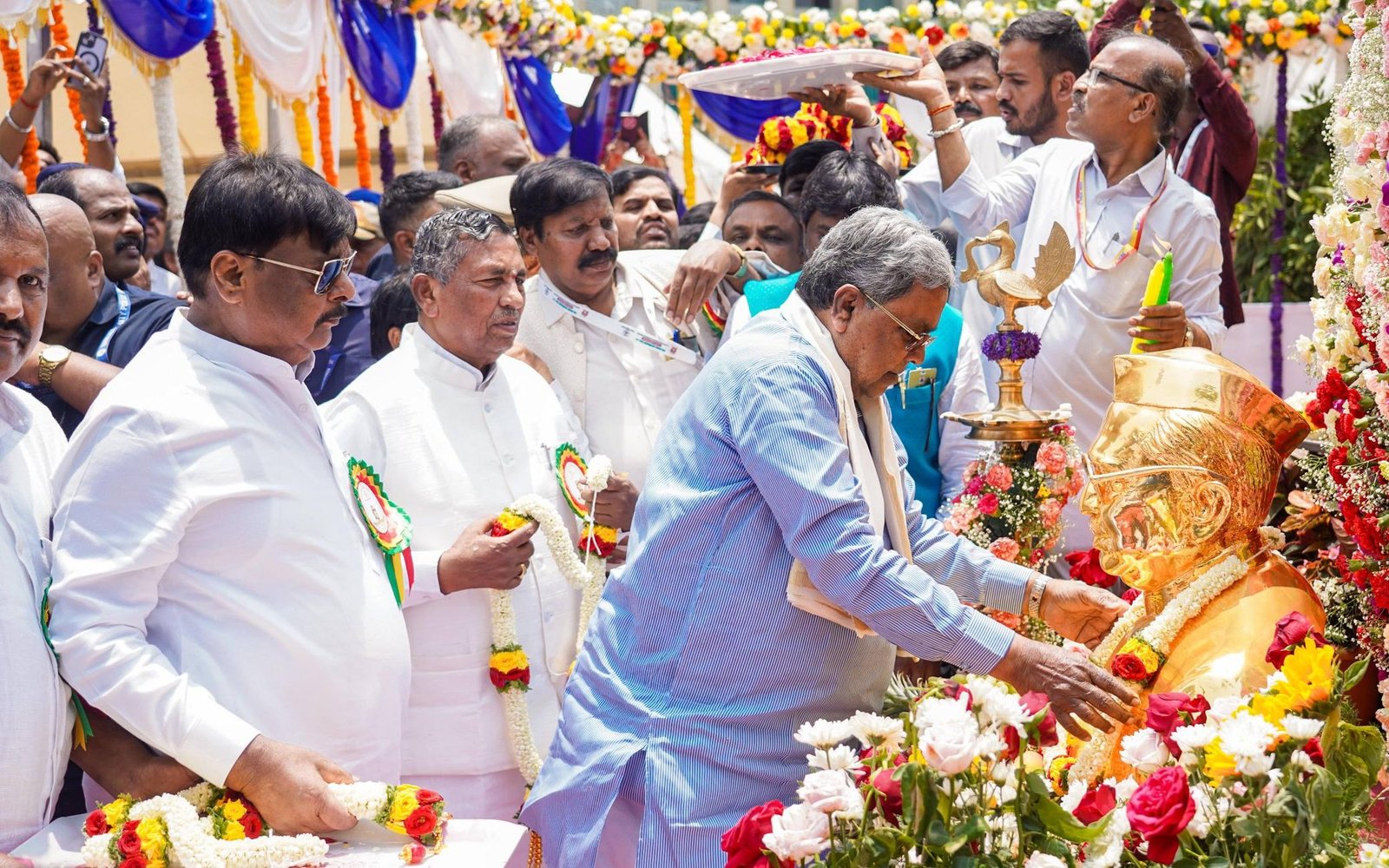 ಬಾಬು ಜಗಜೀವನ್ ರಾಮ್ 119ನೇ ಜಯಂತಿ: ವಿಧಾನಸೌಧದಲ್ಲಿ ಮುಖ್ಯಮಂತ್ರಿಗಳಿಂದ ಪುಷ್ಪ ನಮನ